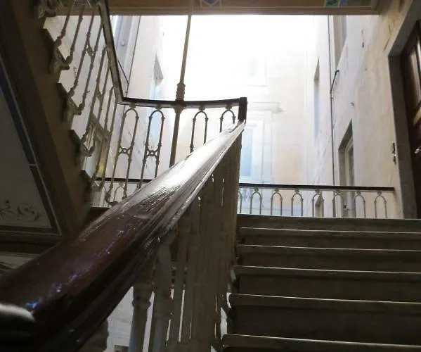 Πανσιόν Leone X Γένοβα